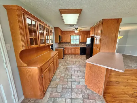 311 Southern Oaks Drive Lake Jackson TX 77566