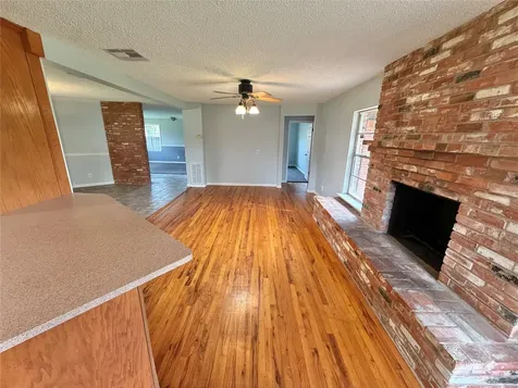311 Southern Oaks Drive Lake Jackson TX 77566