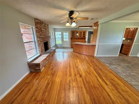 311 Southern Oaks Drive Lake Jackson TX 77566