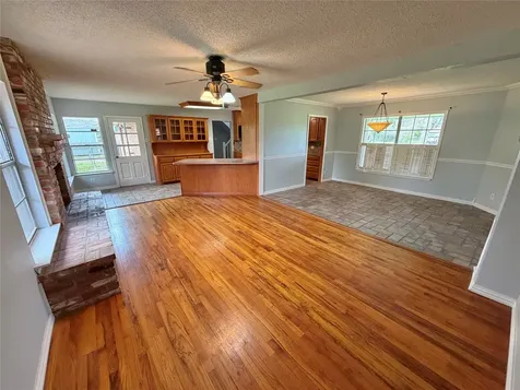 311 Southern Oaks Drive Lake Jackson TX 77566
