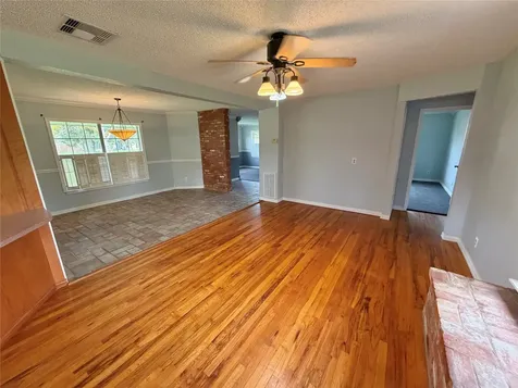 311 Southern Oaks Drive Lake Jackson TX 77566