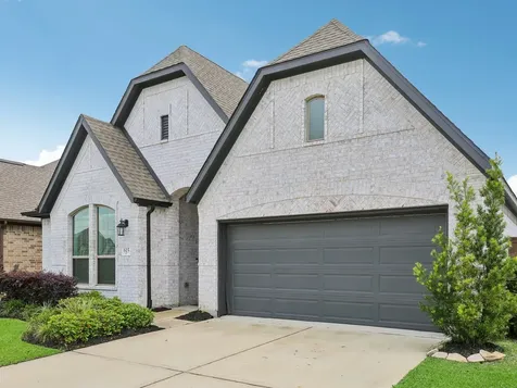 615 Livermore Street Webster TX 77598
