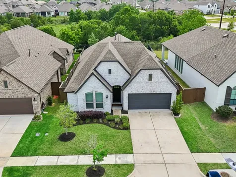 615 Livermore Street Webster TX 77598