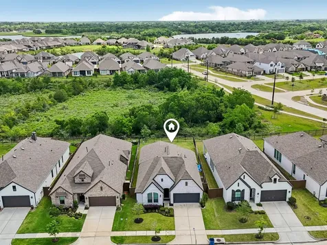 615 Livermore Street Webster TX 77598