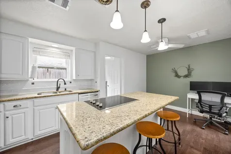 14206 Locke Lane Houston TX 77077