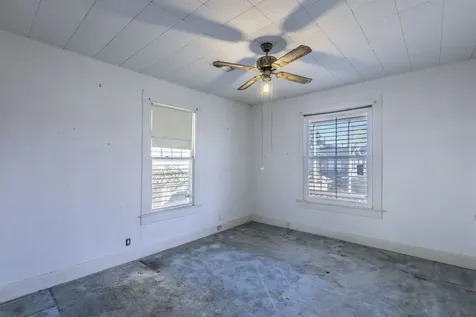 4314 Avenue Q 1/2 Galveston TX 77550