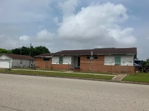 1020 40th Street Galveston TX 77550