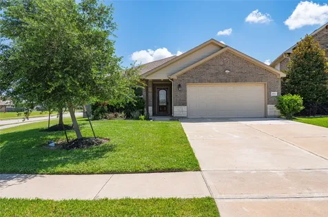 2832 Cross Colony Drive Dickinson TX 77539