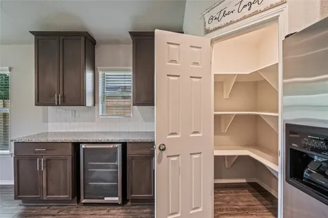 2832 Cross Colony Drive Dickinson TX 77539