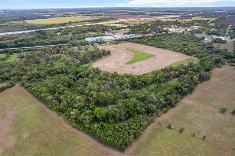 8321 Us-59 Hungerford TX 77448