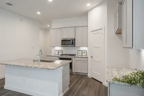 1613 Sunbend Lane Katy TX 77493