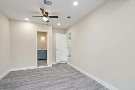 9409 Fairland Drive Houston TX 77051