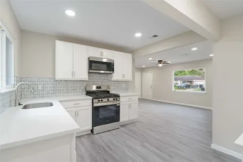 9409 Fairland Drive Houston TX 77051