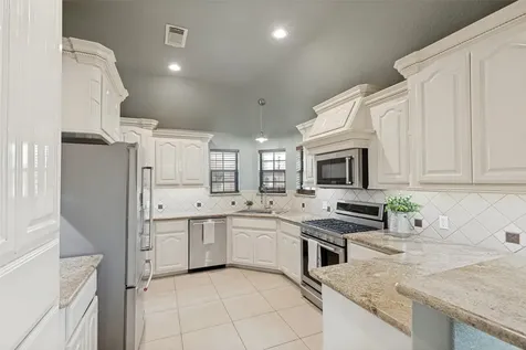 105 Wisteria Street Richwood TX 77531