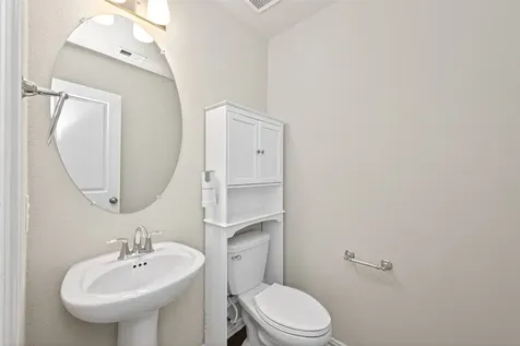 1638 Chart Drive Crosby TX 77532