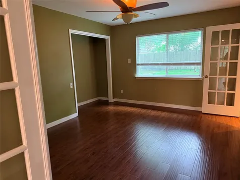 6835 Queensclub Houston TX 77069