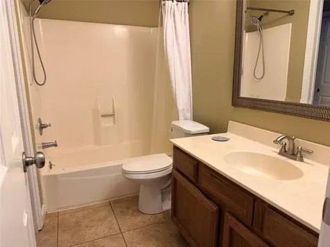 6835 Queensclub Houston TX 77069