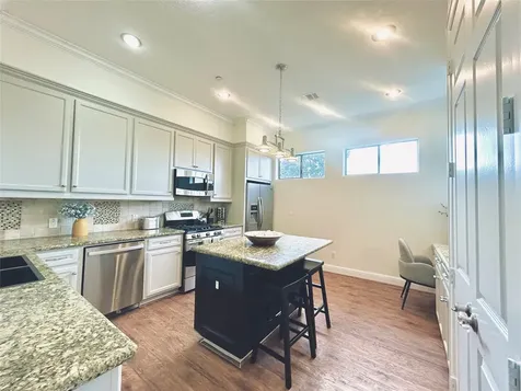 2609 Riverside Drive C Houston TX 77004