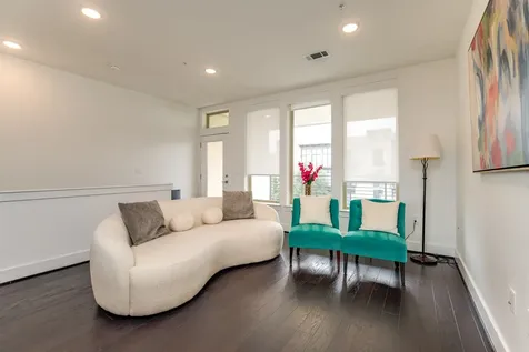 4819 Caroline Street 308 Houston TX 77004