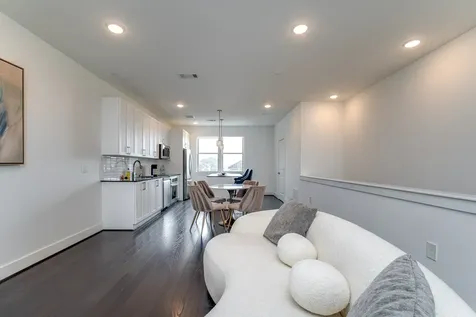 4819 Caroline Street 308 Houston TX 77004