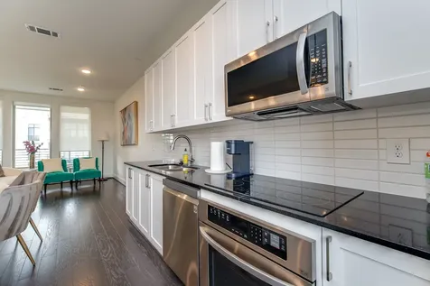 4819 Caroline Street 308 Houston TX 77004