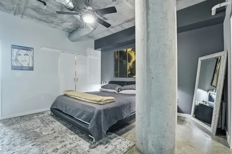 2000 Bagby Street 9422 Houston TX 77002