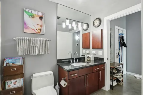 2000 Bagby Street 9422 Houston TX 77002