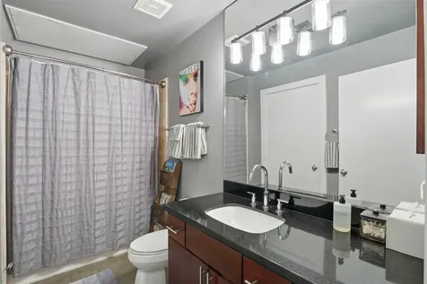 2000 Bagby Street 9422 Houston TX 77002