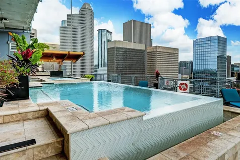2000 Bagby Street 9422 Houston TX 77002