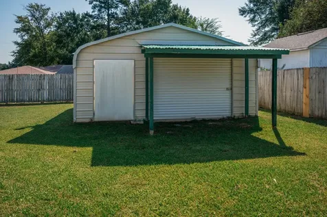 1304 Steve Street White Oak TX 75693