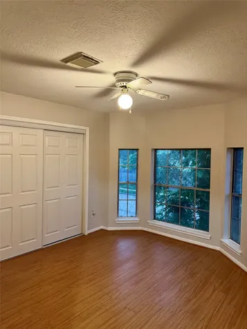 1015 Highlands Woods Drive Highlands TX 77562