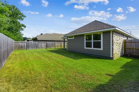 14364 N Summerchase Circle Willis TX 77318