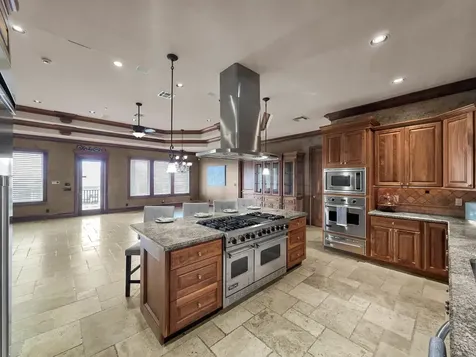 1239 Lagoon Drive Crystal Beach TX 77650