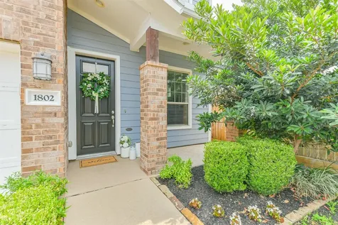 1802 Cavanal Street Houston TX 77080