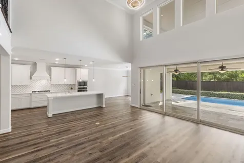 11 Floral Vista Drive Tomball TX 77375