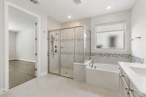 11 Floral Vista Drive Tomball TX 77375