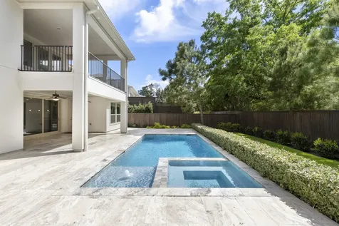 11 Floral Vista Drive Tomball TX 77375
