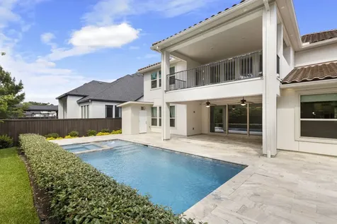11 Floral Vista Drive Tomball TX 77375