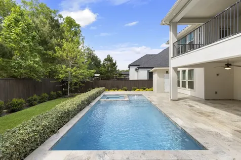 11 Floral Vista Drive Tomball TX 77375