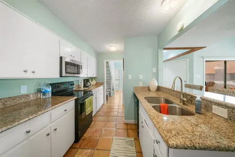 118 Private Road 640 Matagorda TX 77457