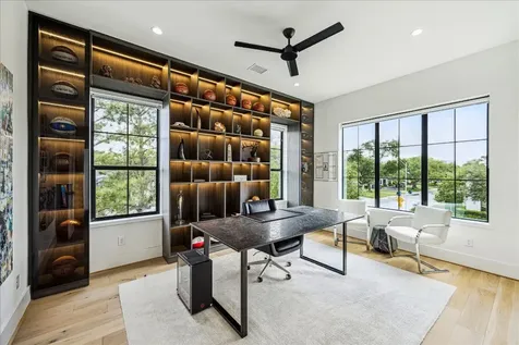 4002 Meadow Lake Lane Houston TX 77027