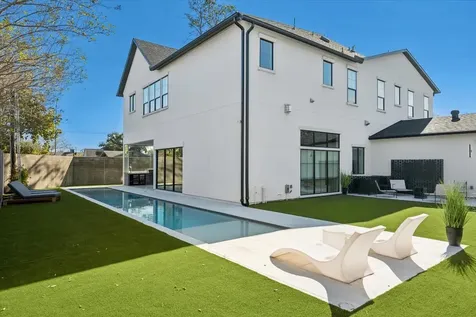 4002 Meadow Lake Lane Houston TX 77027