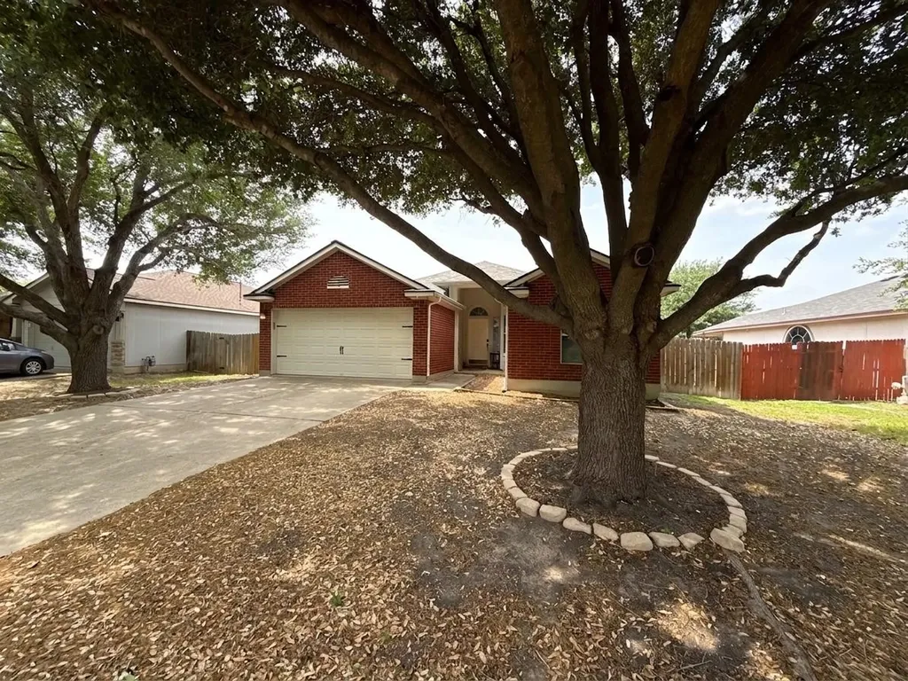 5003 Daymon Court Hutto TX 78634