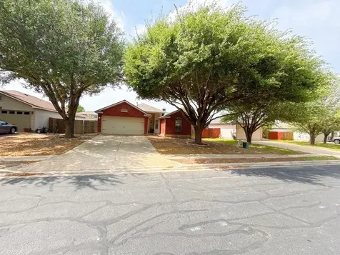 5003 Daymon Court Hutto TX 78634