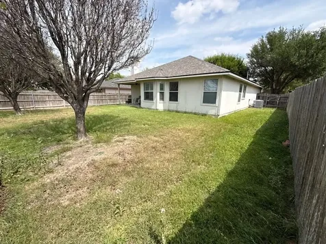 5003 Daymon Court Hutto TX 78634