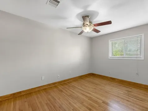 10319 Dunvegan Way Houston TX 77013