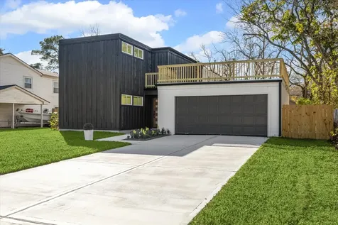 212 N Forrest Avenue La Porte TX 77571