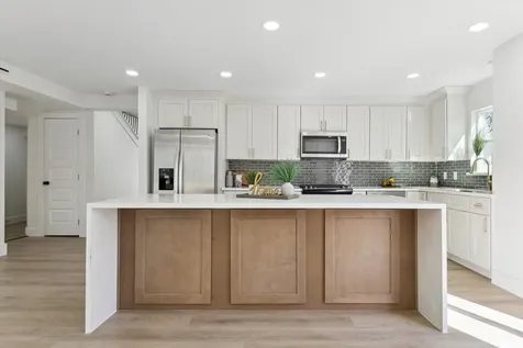 212 N Forrest Avenue La Porte TX 77571