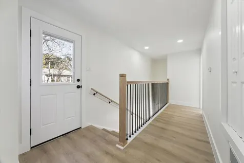 212 N Forrest Avenue La Porte TX 77571
