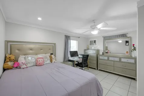 19096 County Road 669f Alvin TX 77511